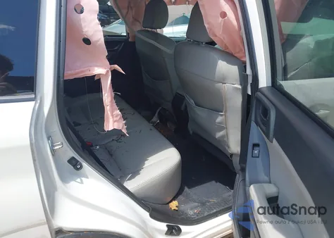 2015 Subaru Forester 2.5I Premium из США, поврежденный, VIN JF2SJADC9FH444229